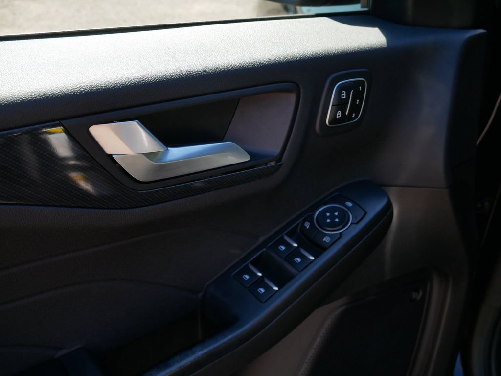 Certified 2023 Ford Escape ST-Line Elite w/ Premium Technology Package AWD/4WD image 15