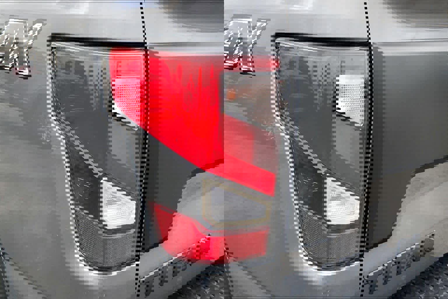 Used 2023 Nissan Titan PRO-4X w/ Pro-4x Convenience Package image 26