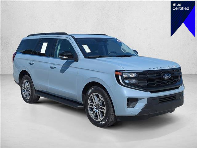 Certified 2025 Ford Expedition Active image 1