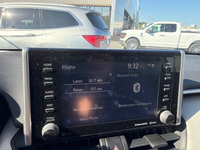 Used 2020 Toyota RAV4 XLE w/ Convenience Package FWD image 15