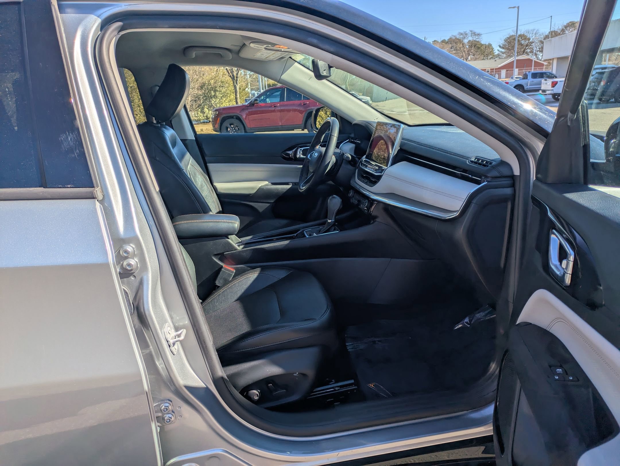 Used 2022 Jeep Compass Limited w/ Elite Group image 37