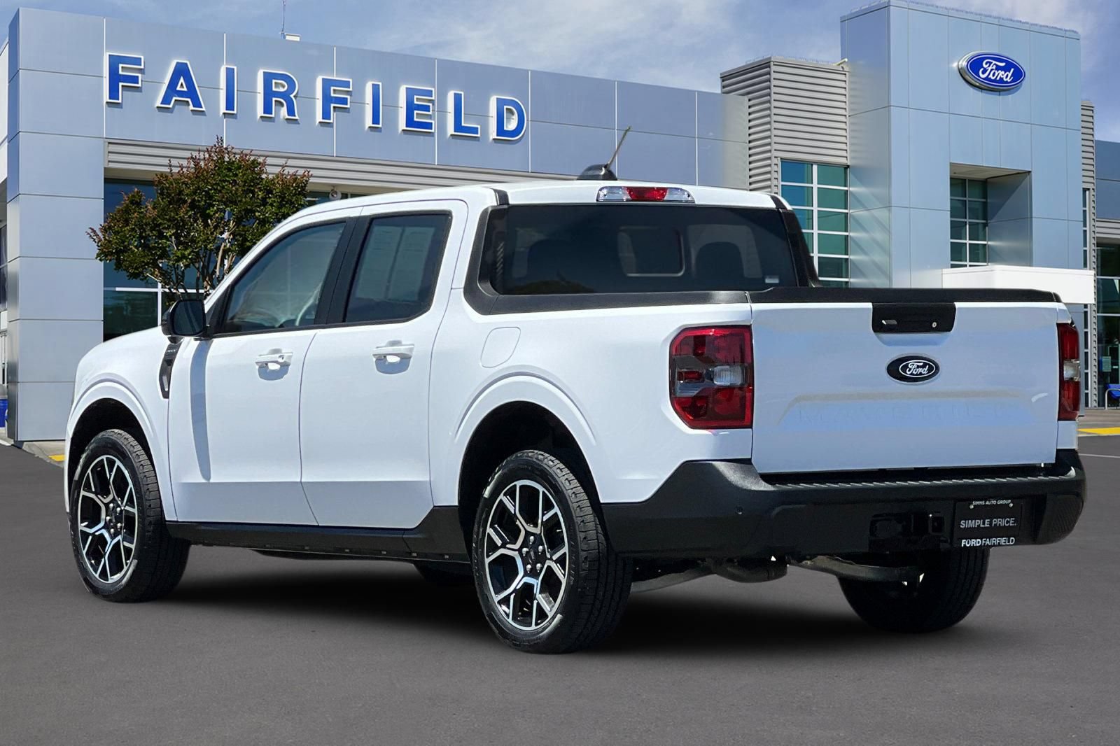 Certified 2025 Ford Maverick Lariat w/ 4K Tow Package AWD/4WD image 10