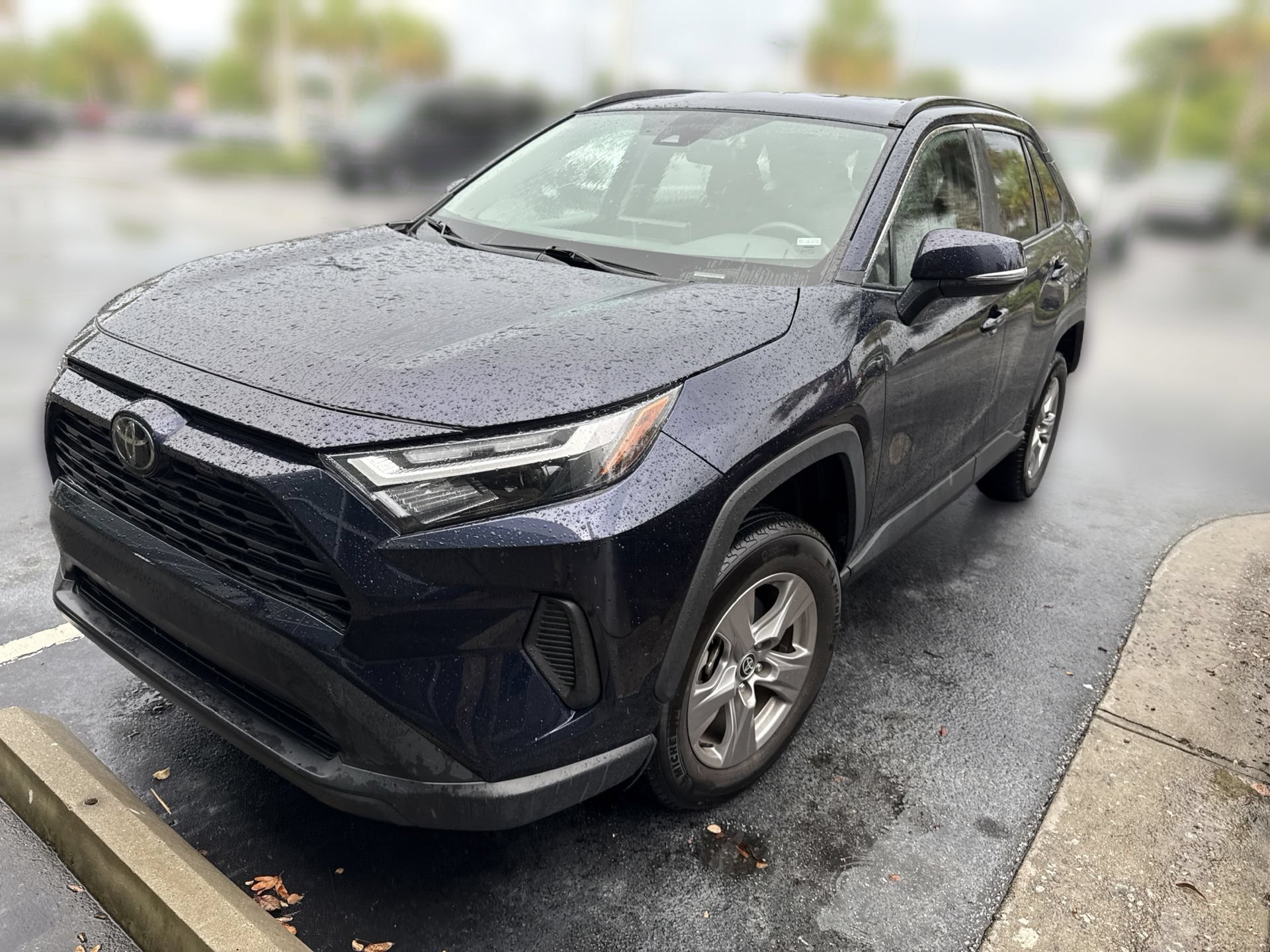 Used 2025 Toyota RAV4 XLE FWD image 9
