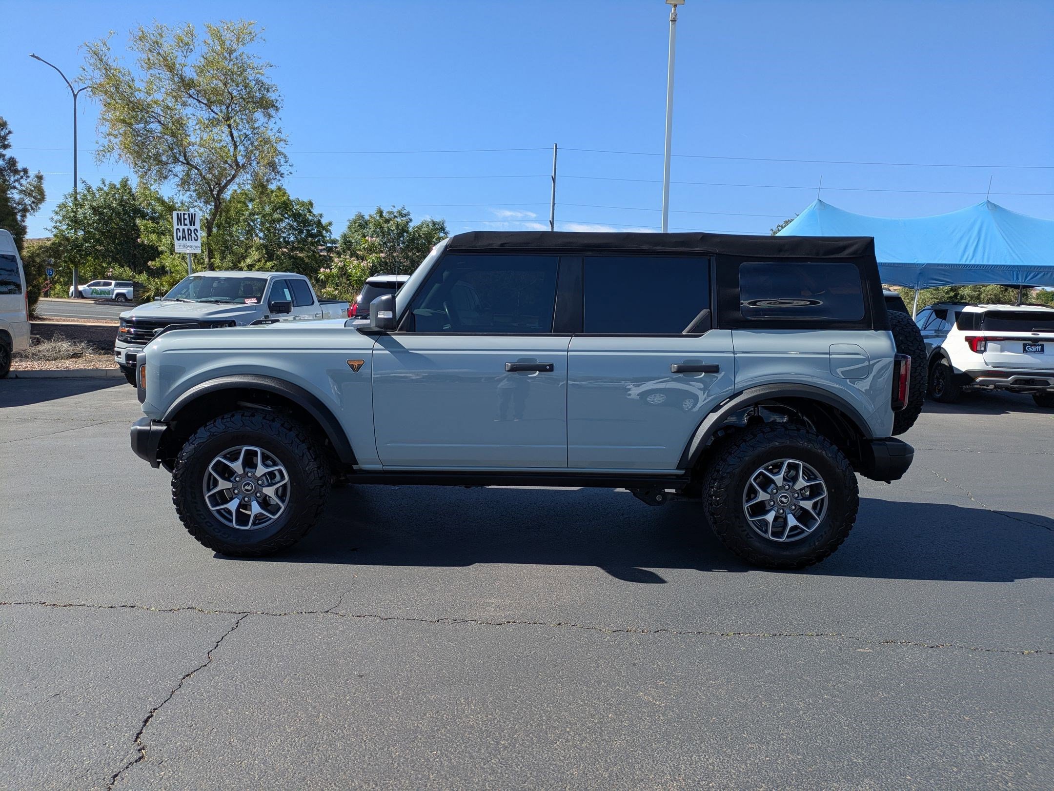 Certified 2022 Ford Bronco Badlands AWD/4WD image 9