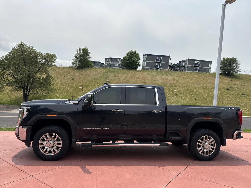 Used 2024 GMC Sierra 3500 SLT w/ SLT Premium Package AWD/4WD image 5