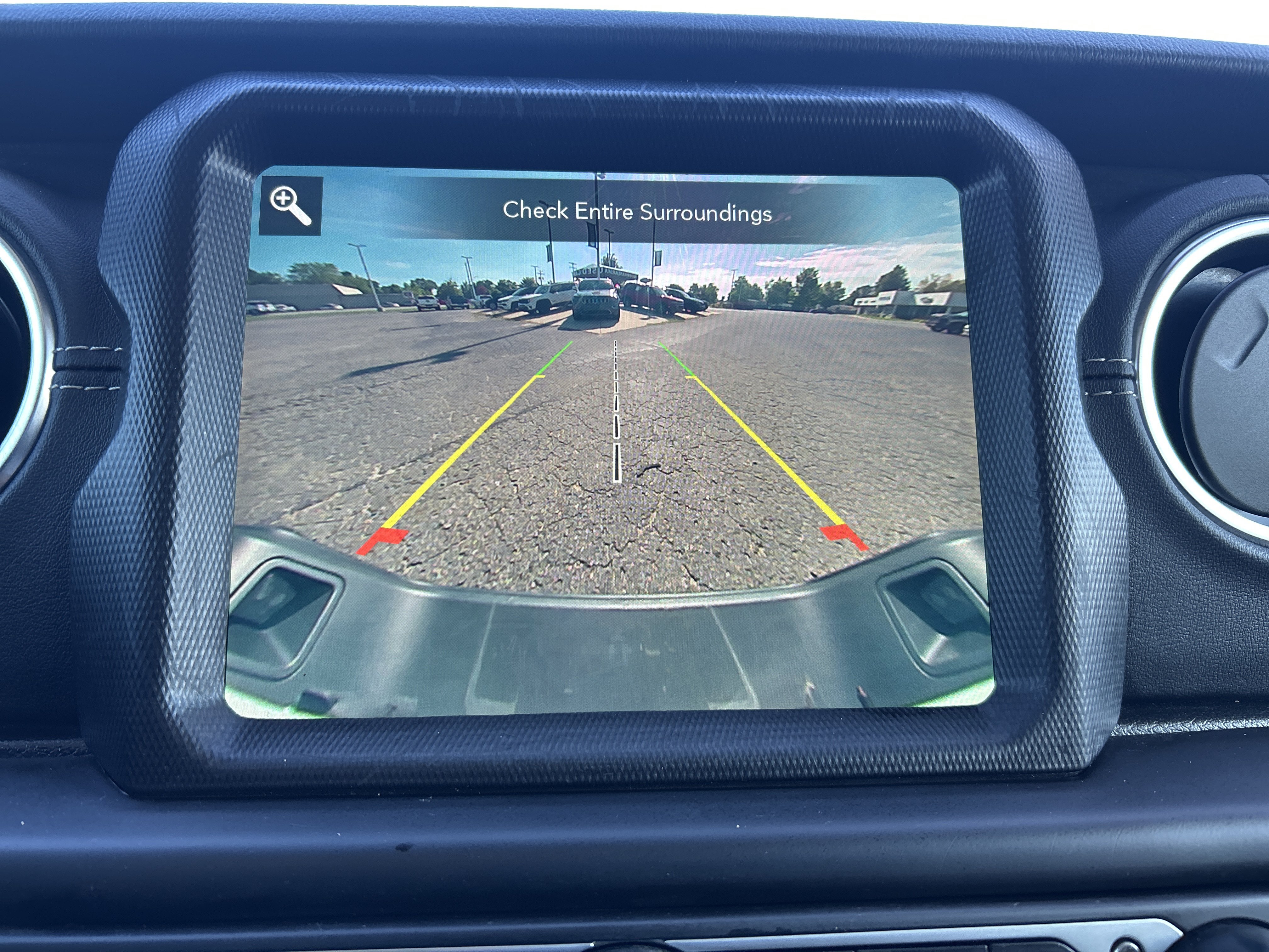 Used 2022 Jeep Gladiator Overland w/ Popular Equipment Package AWD/4WD image 18