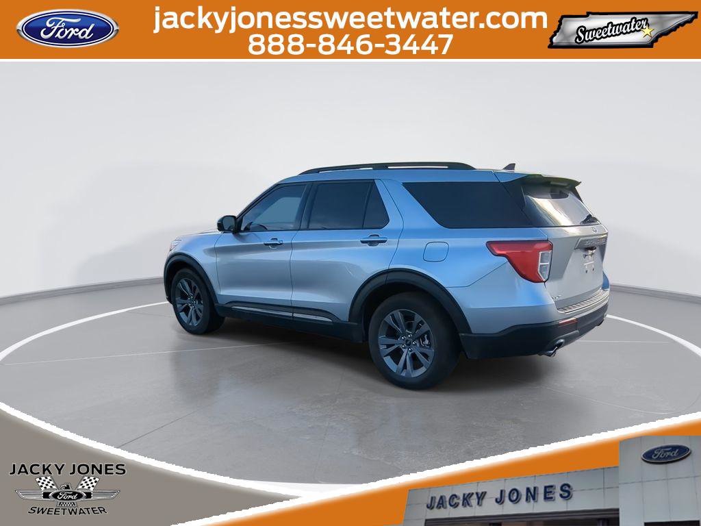 Certified 2023 Ford Explorer XLT w/ Equipment Group 202A image 6
