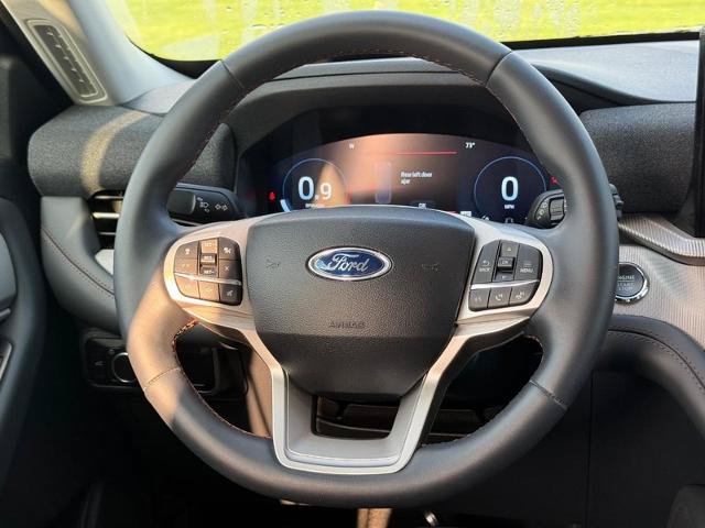 Certified 2026 Ford Explorer Active AWD/4WD image 13