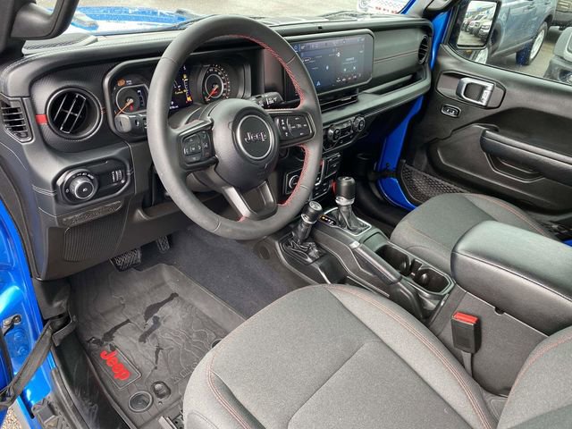 Used 2024 Jeep Wrangler Rubicon w/ Technology Group AWD/4WD image 14