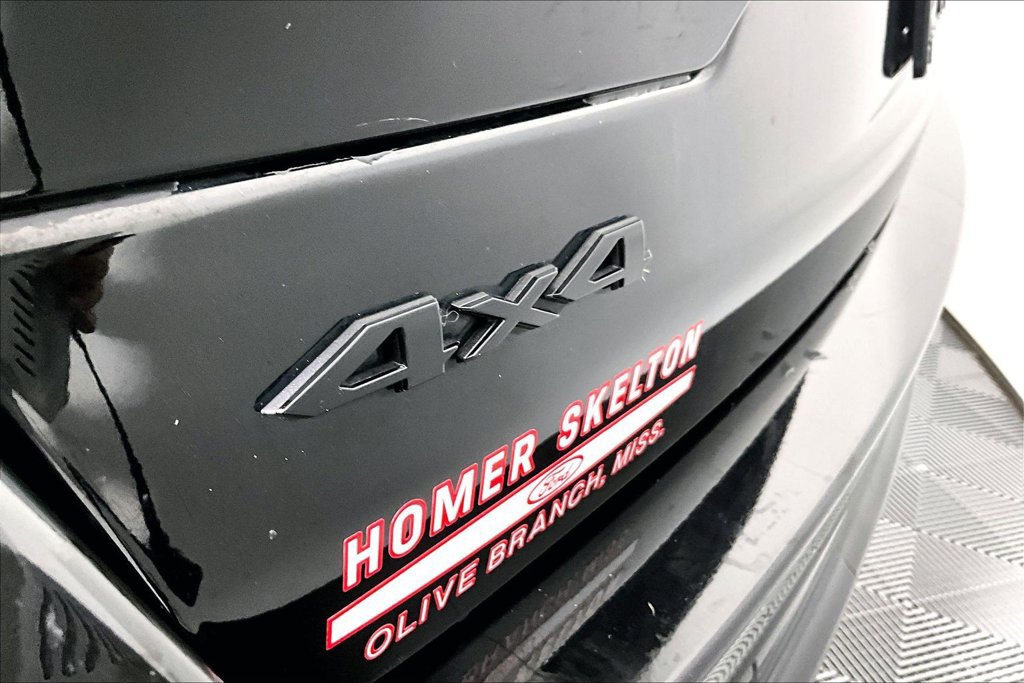 Used 2023 Jeep Grand Cherokee Altitude AWD/4WD image 14