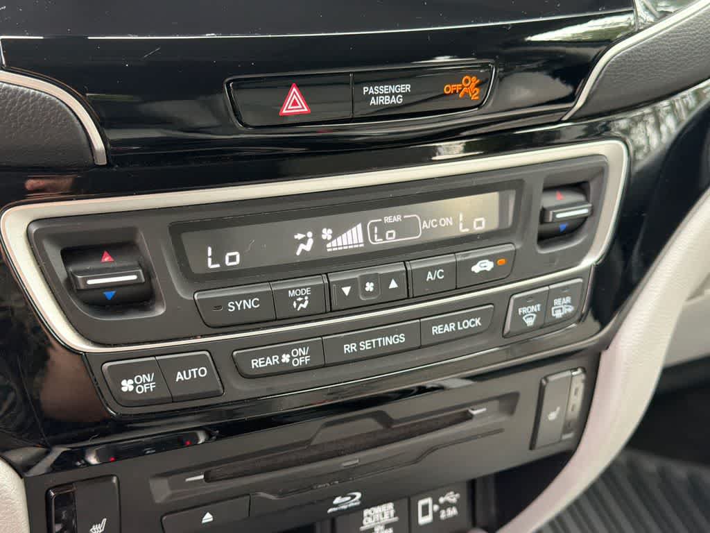Used 2021 Honda Pilot Touring image 29