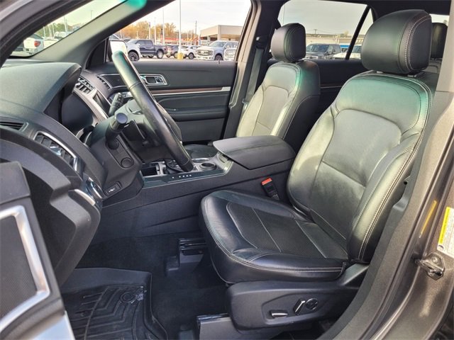 Certified 2017 Ford Explorer Limited w/ Equipment Group 301A image 8