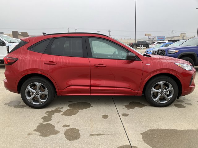 Certified 2023 Ford Escape ST-Line image 6