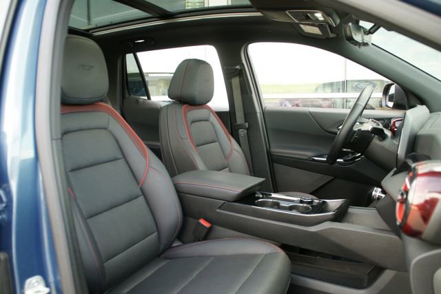 Used 2025 Chevrolet Equinox RS w/ Safety and Technology Package image 40