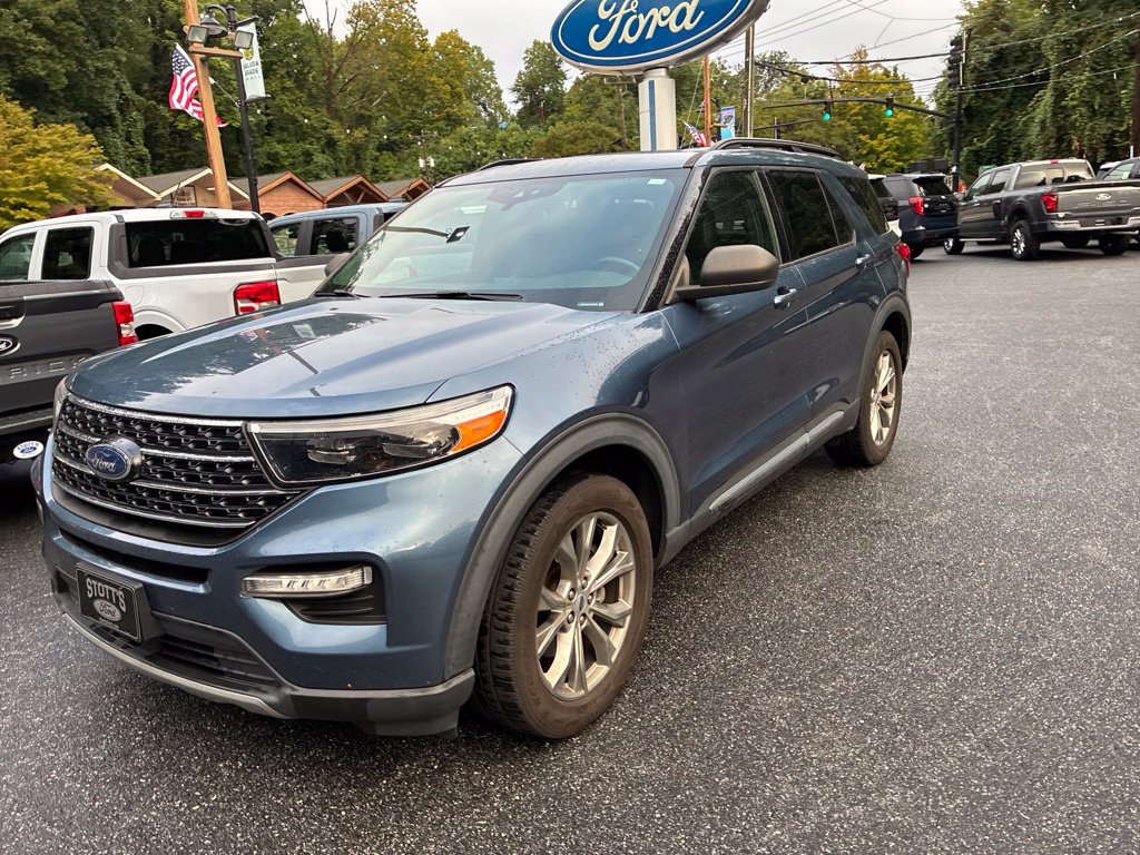 Certified 2020 Ford Explorer XLT w/ Equipment Group 202A AWD/4WD image 4