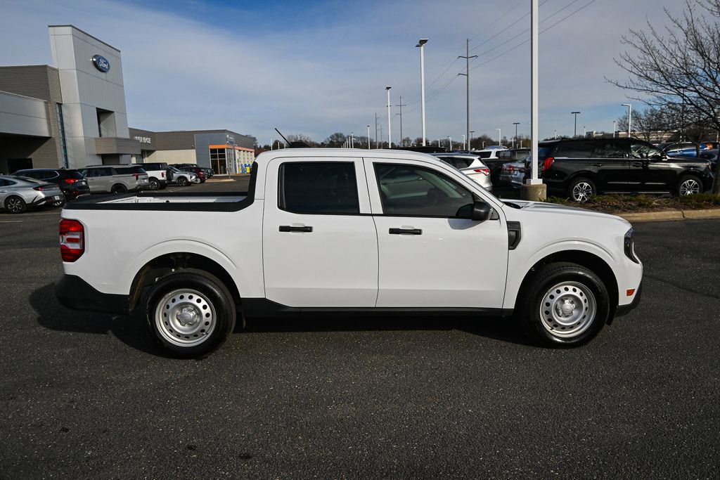 Certified 2025 Ford Maverick XL image 9