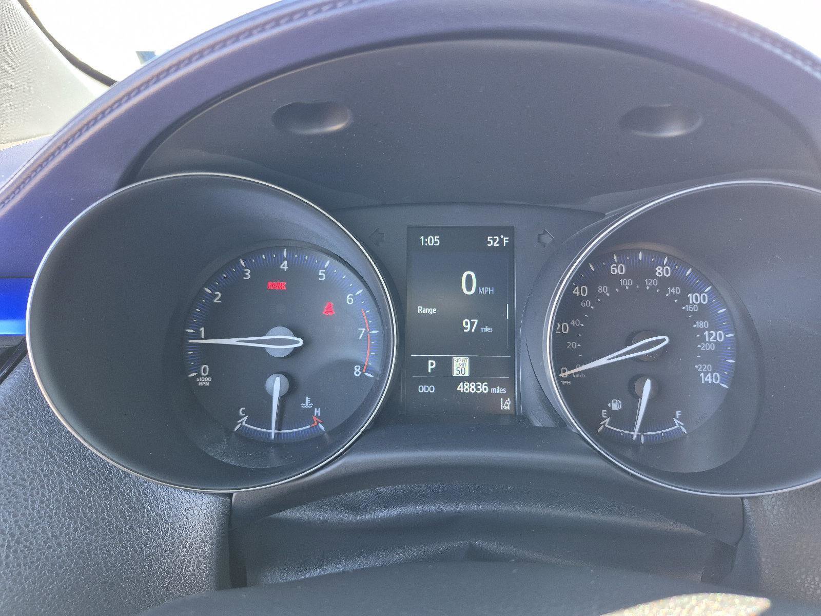 Used 2021 Toyota C-HR XLE image 18