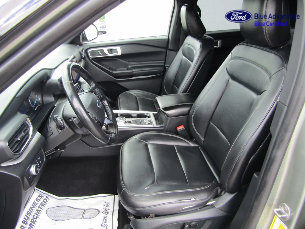 Certified 2020 Ford Explorer XLT w/ Equipment Group 202A AWD/4WD image 14