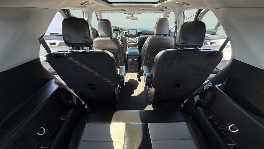 Certified 2024 Ford Explorer XLT w/ Equipment Group 202A AWD/4WD image 43