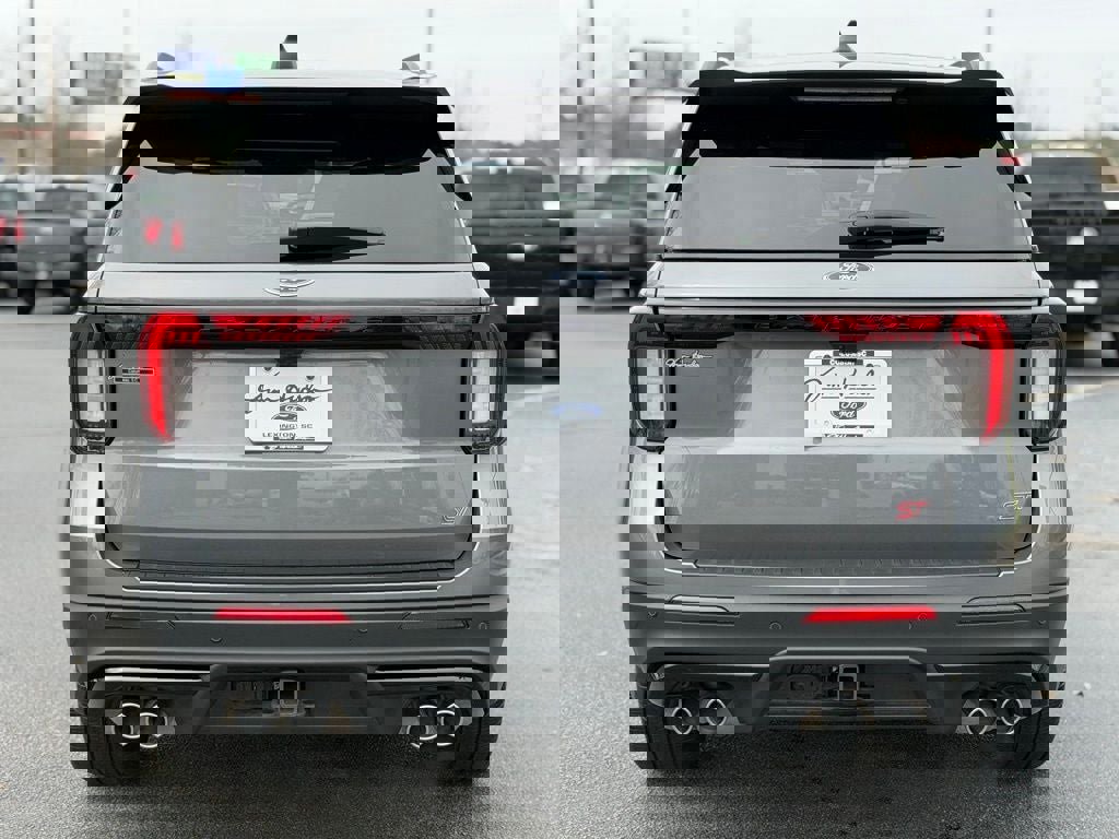 Certified 2025 Ford Explorer ST image 4