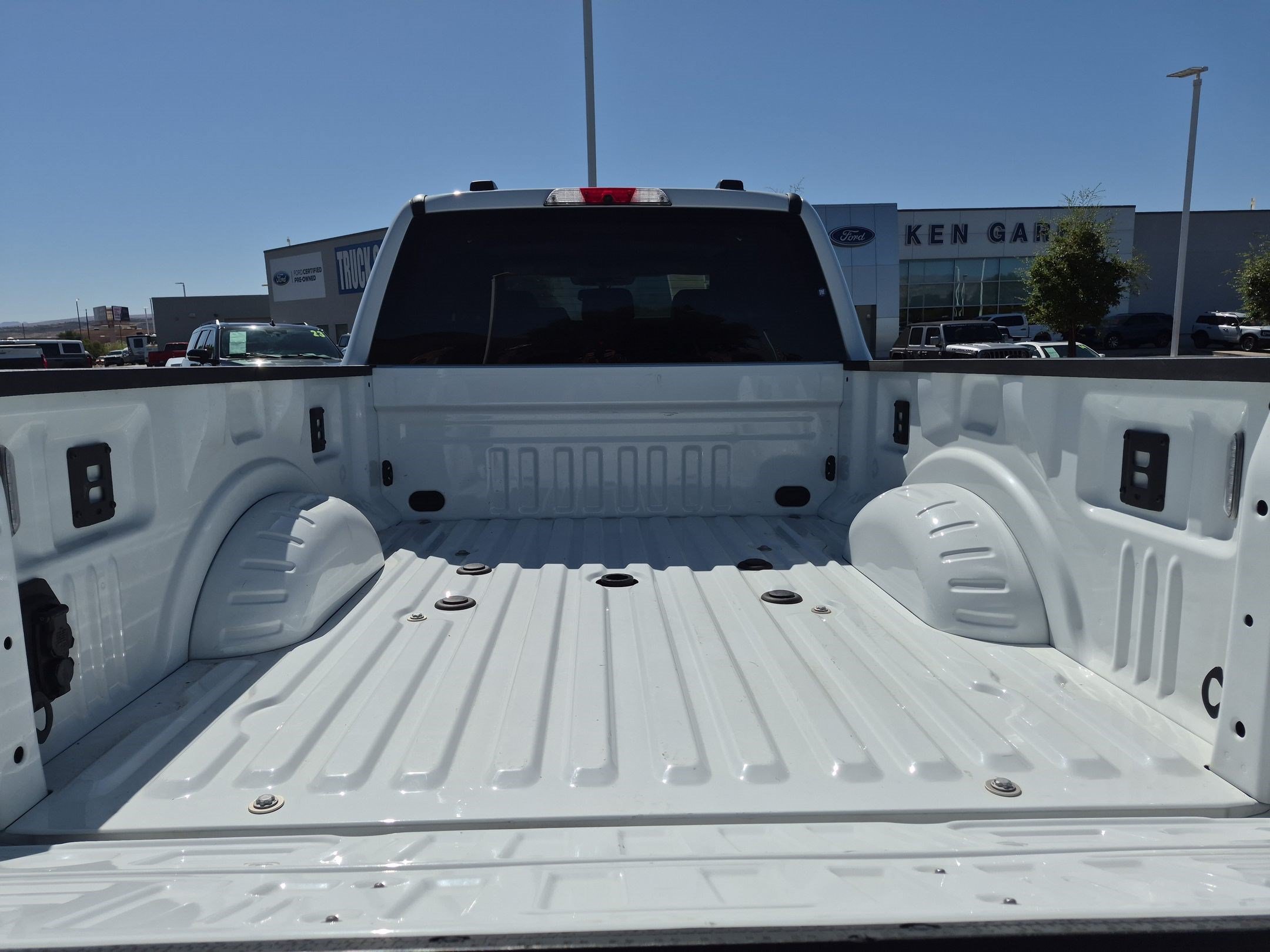 Certified 2025 Ford F250 Lariat AWD/4WD image 31