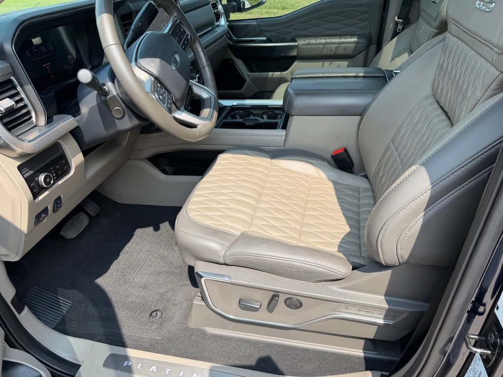 Certified 2025 Ford F450 Platinum w/ Platinum Plus Package AWD/4WD video 3