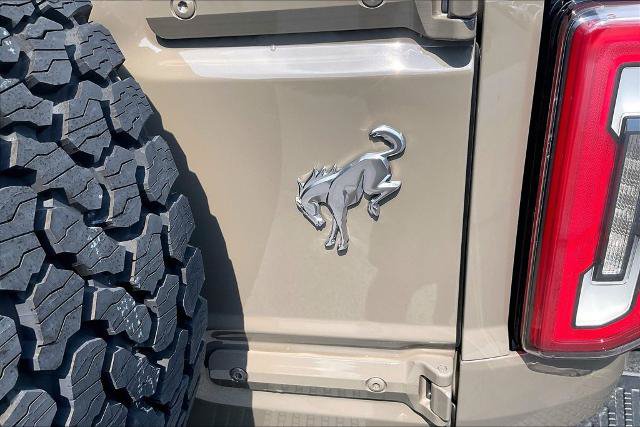 Certified 2025 Ford Bronco Badlands AWD/4WD image 8