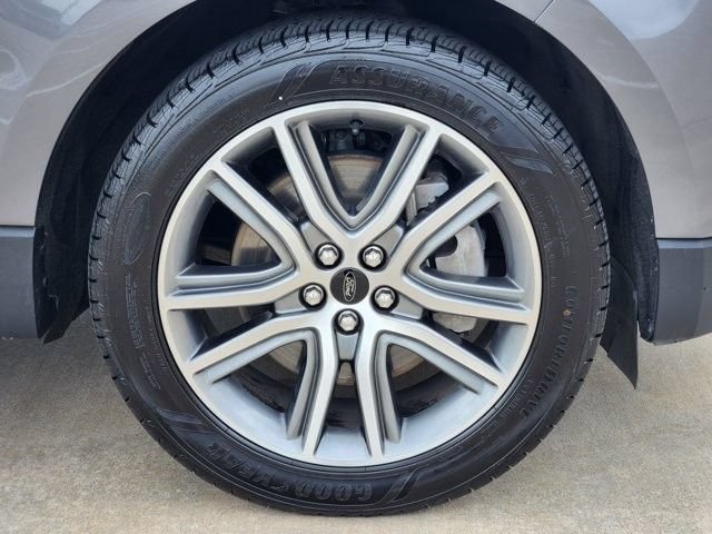Certified 2023 Ford Edge Titanium AWD/4WD image 10
