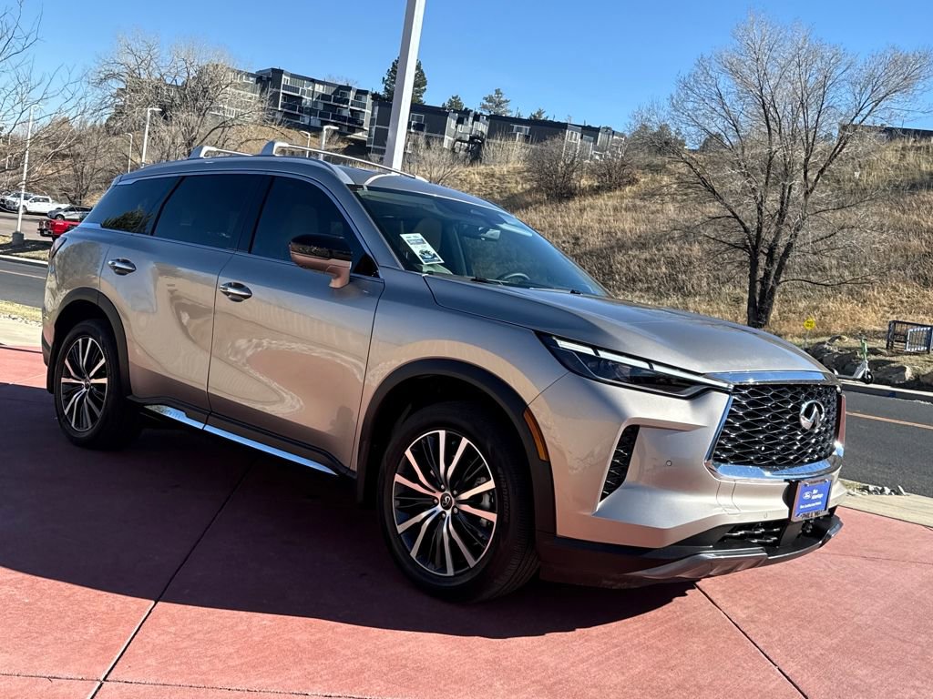 Used 2025 INFINITI QX60 Sensory w/ Vision Package