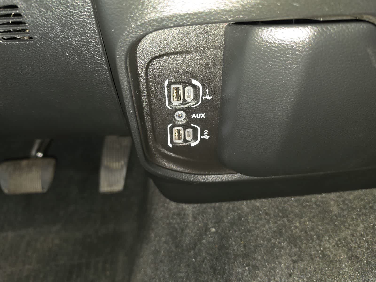 Used 2023 RAM 1500 Laramie AWD/4WD image 20