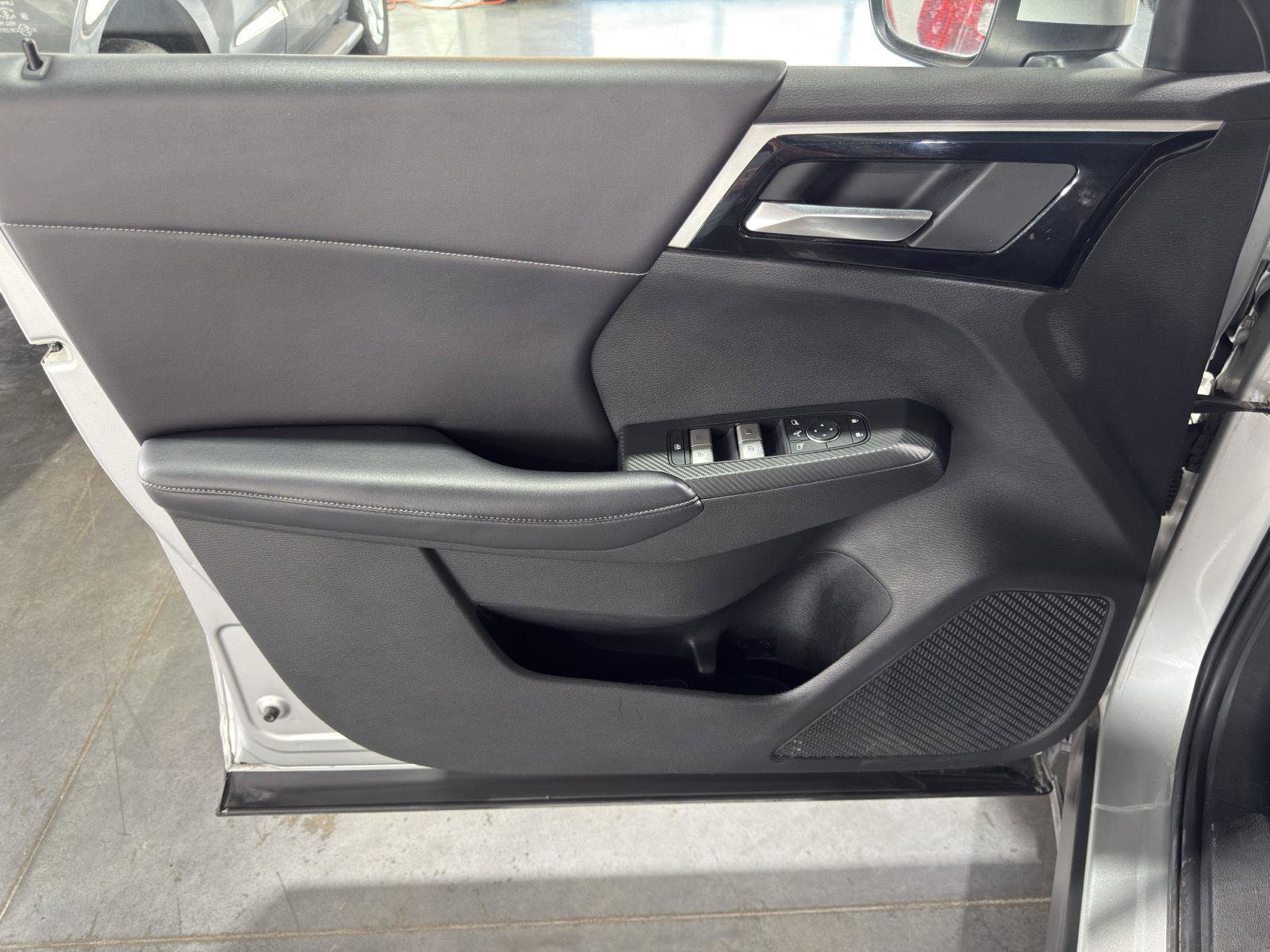 Used 2023 Mitsubishi Outlander SE FWD image 21
