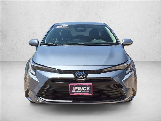 Used 2025 Toyota Corolla LE FWD video 2