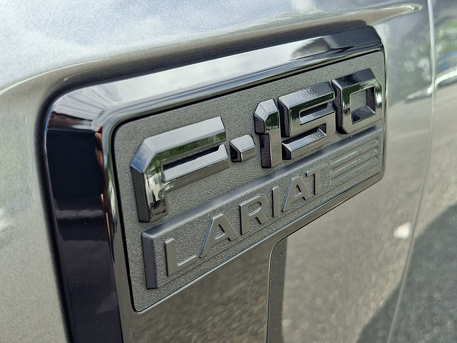 Certified 2023 Ford F150 Lariat w/ Equipment Group 502A High AWD/4WD image 31