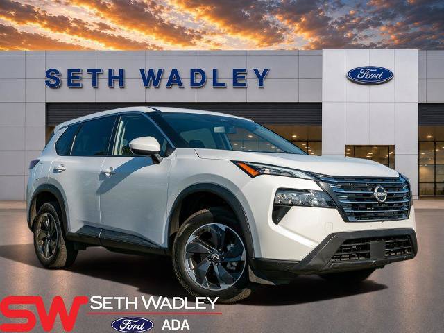 Used 2025 Nissan Rogue SV AWD/4WD image 1