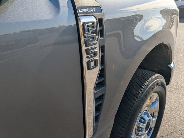 Certified 2024 Ford F250 Lariat w/ Lariat Ultimate Package AWD/4WD image 30