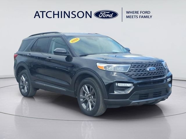 Certified 2024 Ford Explorer XLT w/ Equipment Group 202A AWD/4WD image 3