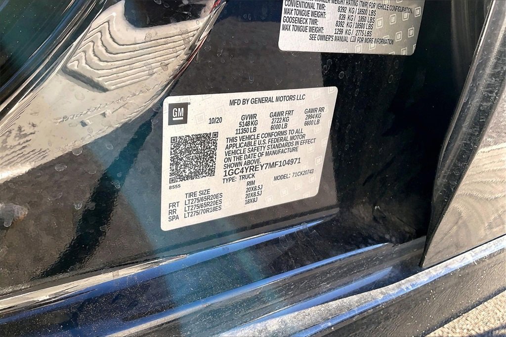 Used 2021 Chevrolet Silverado 2500 High Country w/ Z71 Off-Road Package image 16