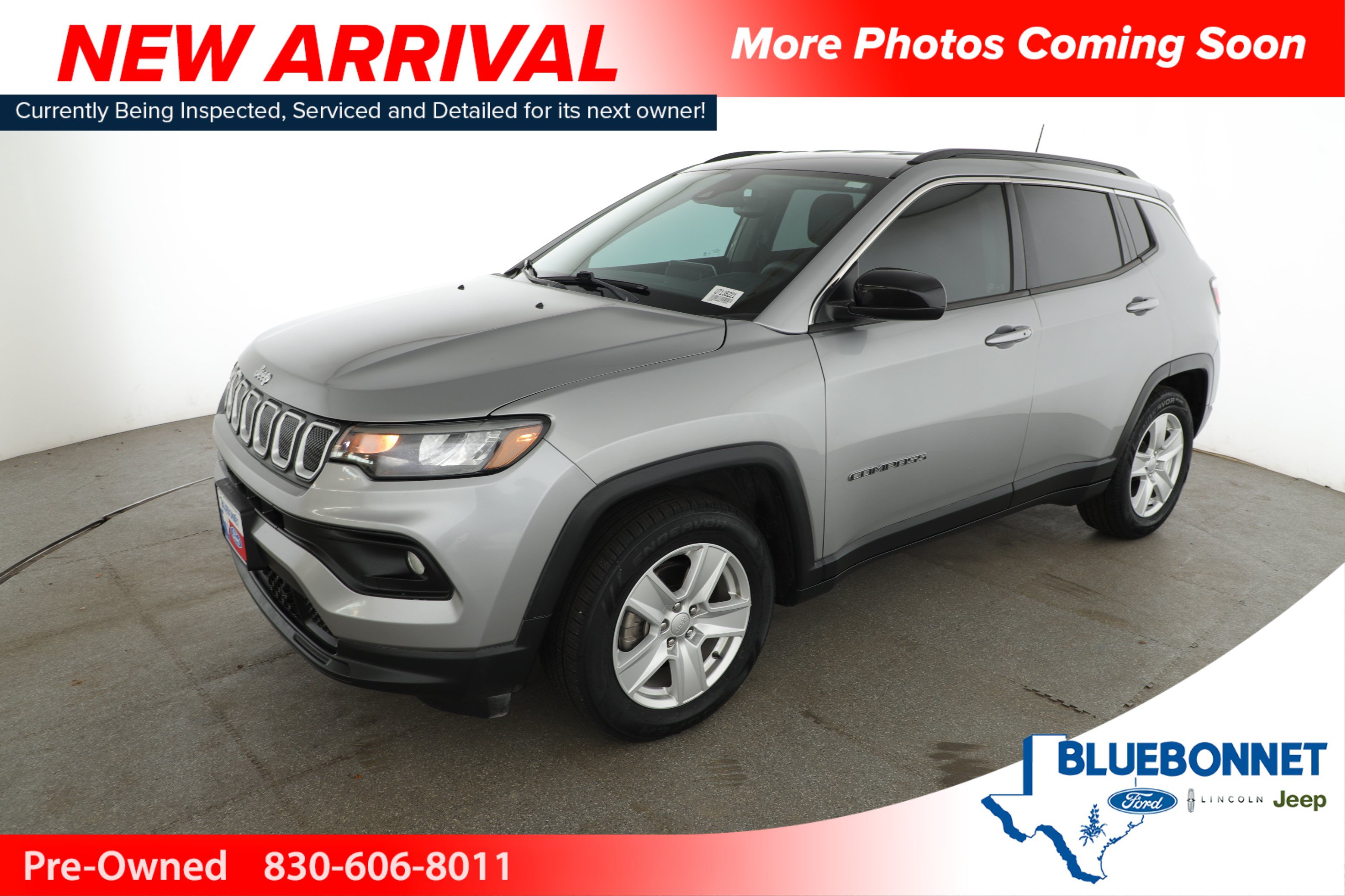 Used 2022 Jeep Compass Latitude FWD image 1