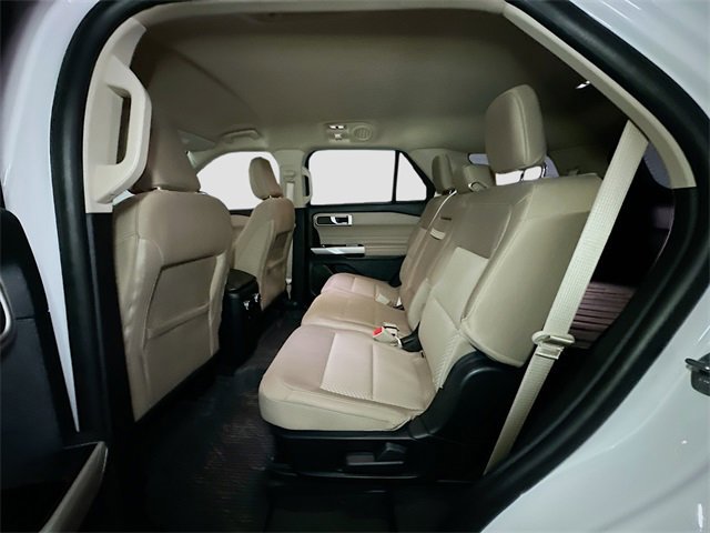 Certified 2023 Ford Explorer XLT w/ Class IV Trailer Tow Package image 32