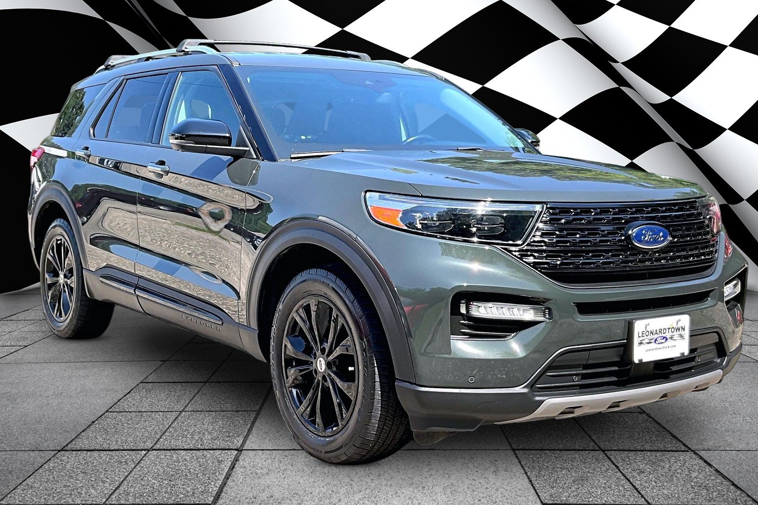Certified 2022 Ford Explorer Limited w/ Equipment Group 301A AWD/4WD image 10