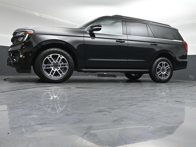 Certified 2025 Ford Expedition Active AWD/4WD image 40