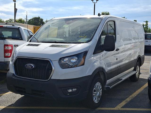Certified 2025 Ford Transit 250 Low Roof w/ Exterior Upgrade Package RWD image 3