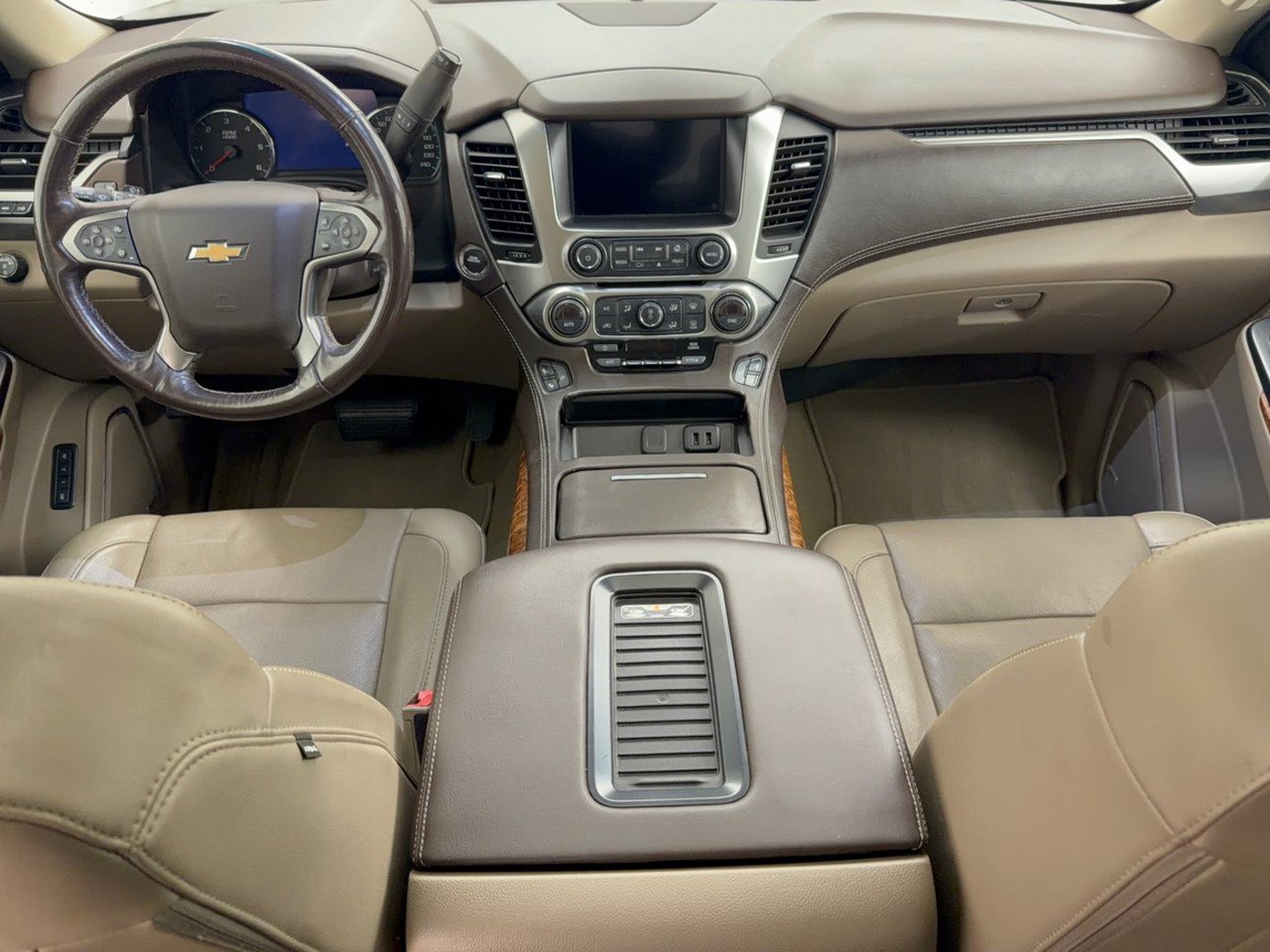 Used 2018 Chevrolet Tahoe Premier AWD/4WD image 17