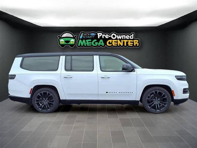 Used 2024 Jeep Grand Wagoneer L Series II w/ Quick Order Packagew 28T AWD/4WD image 29