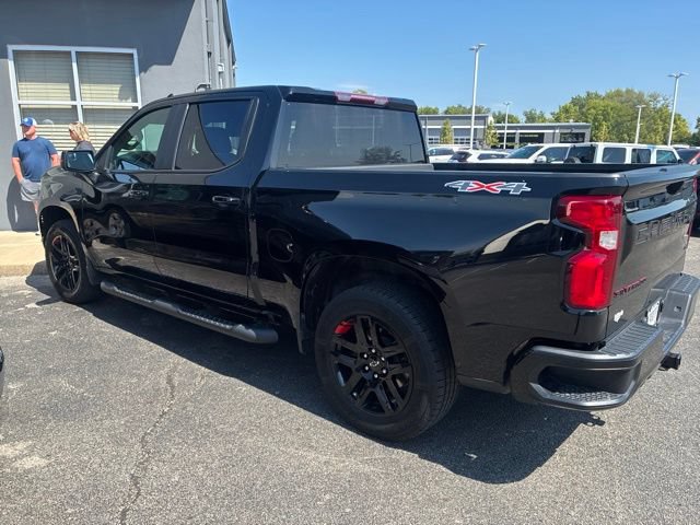 Used 2023 Chevrolet Silverado 1500 RST w/ Redline Edition AWD/4WD image 2