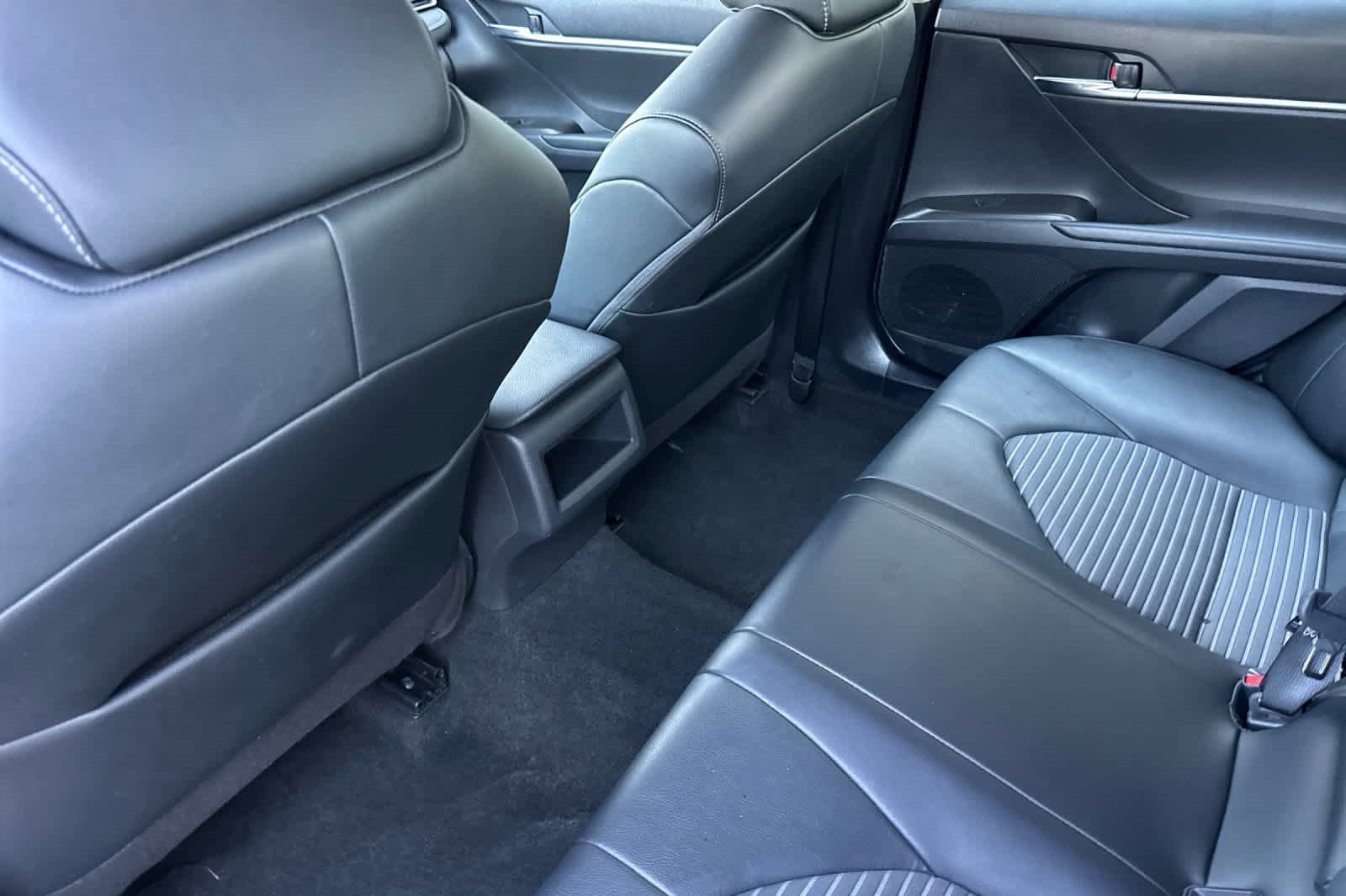 Used 2023 Toyota Camry SE image 10