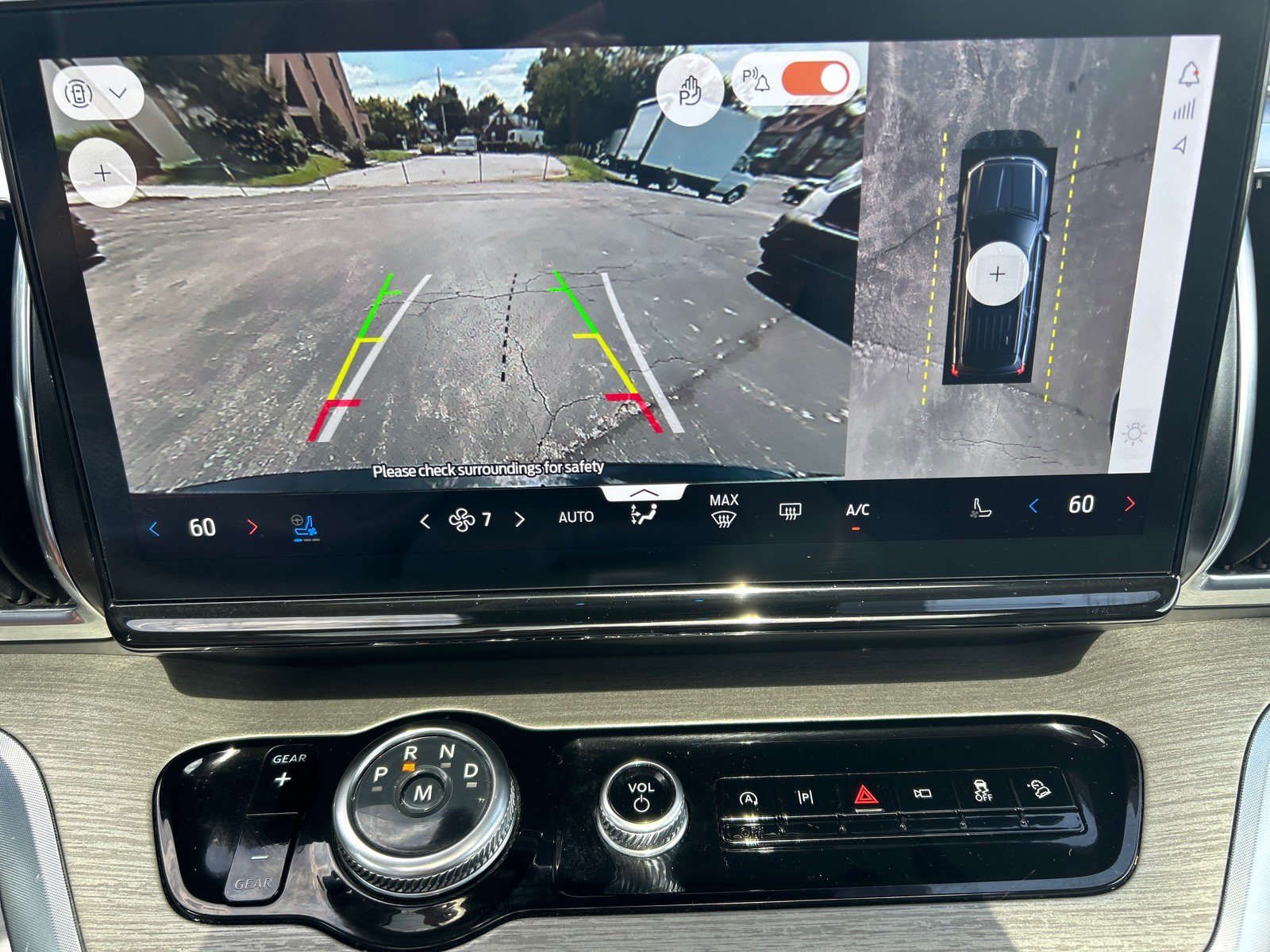 Certified 2025 Ford Expedition Max Platinum AWD/4WD image 32