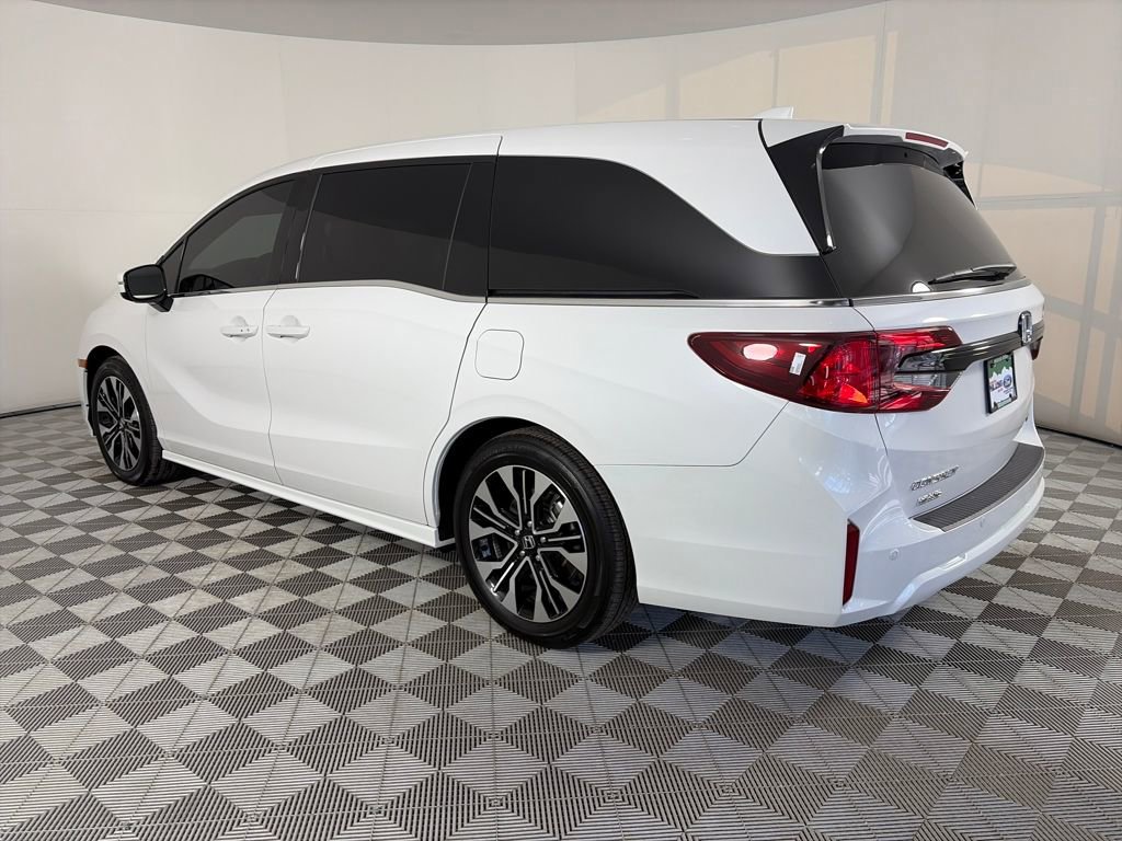 Used 2025 Honda Odyssey Elite image 3