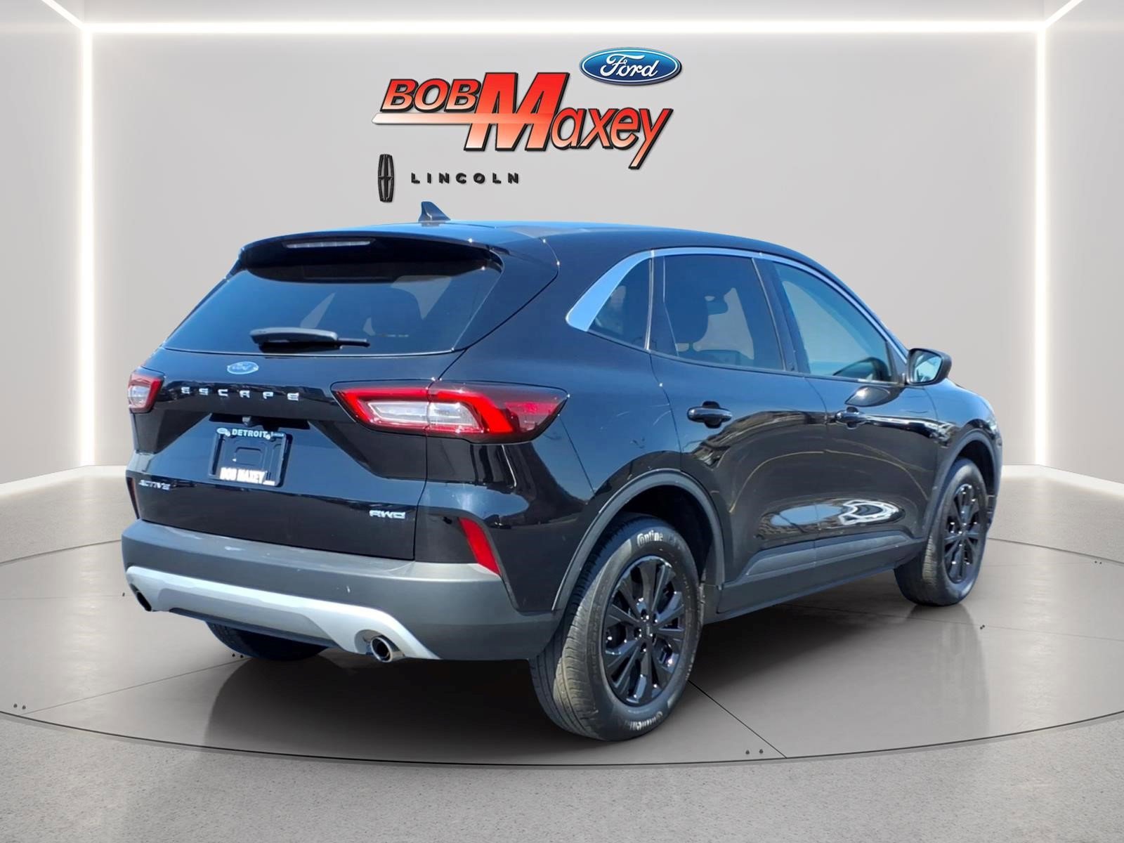 Certified 2023 Ford Escape Active AWD/4WD image 5