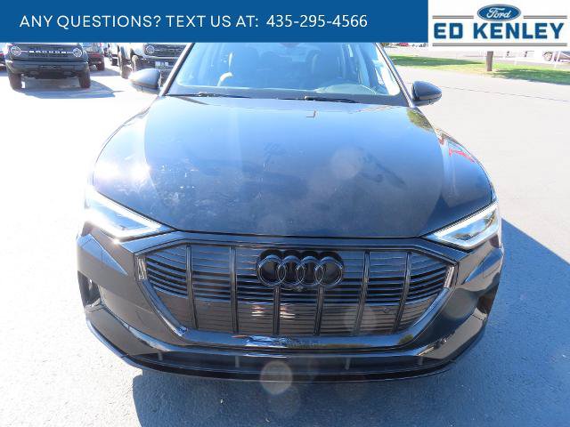 Used 2022 Audi e-tron Premium AWD/4WD image 23